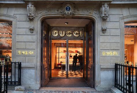 gucci restaurant paris|Gucci france shop online.